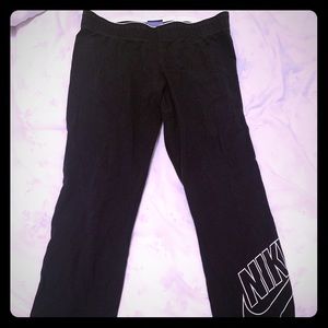 Nike Workout Capri size med